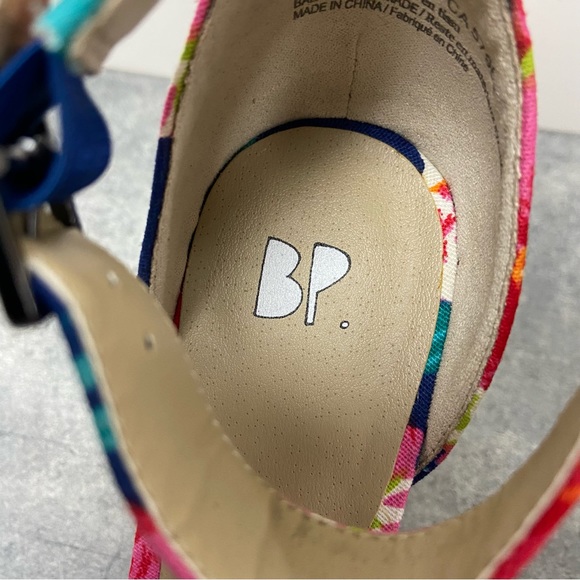 Floral and Fabulous Bp Heels - Size 7M - Picture 4 of 12